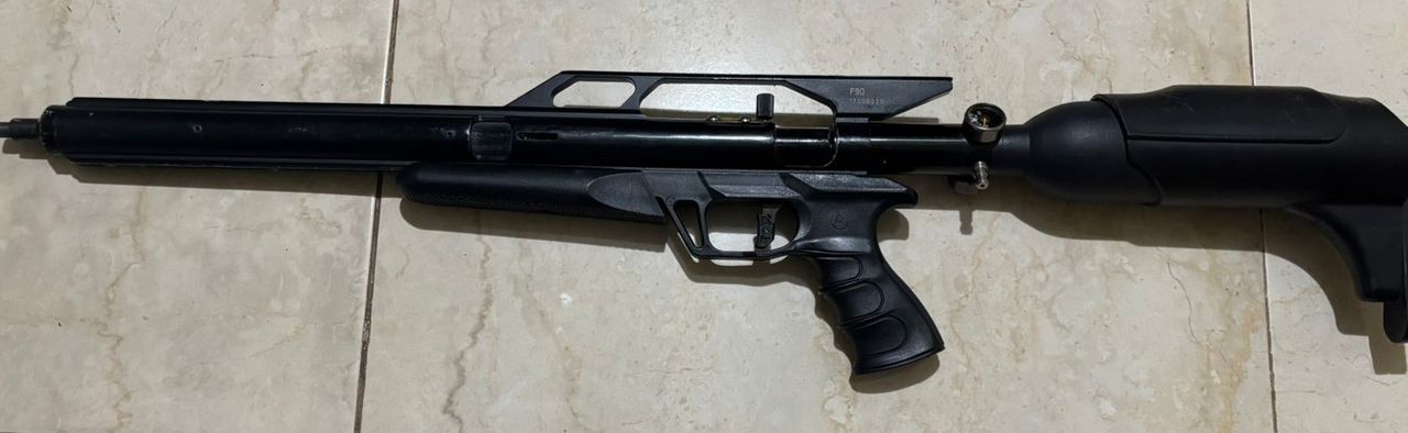 FOX - P90