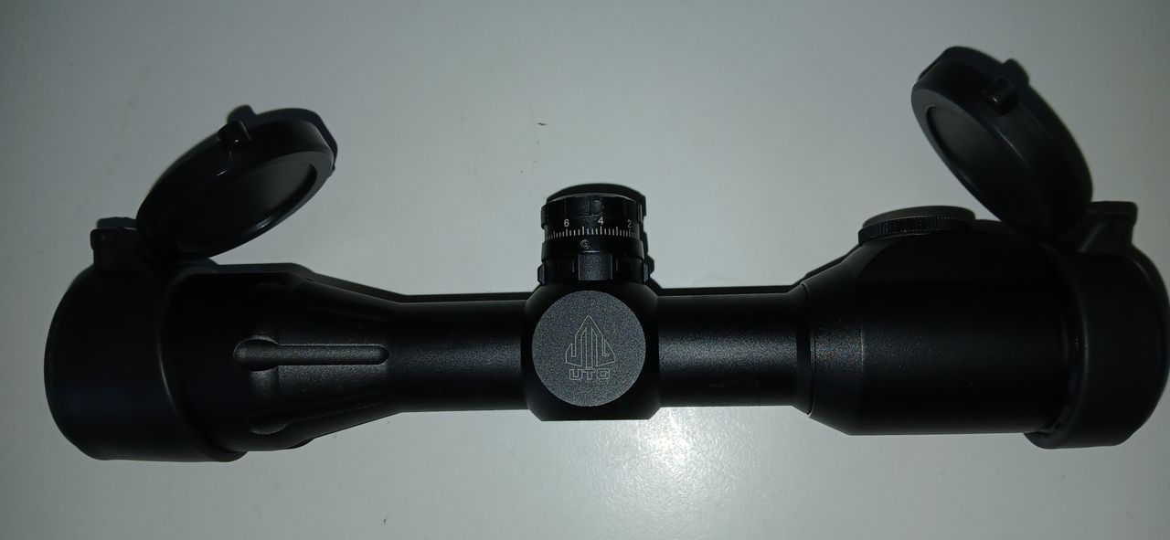 UTG GOLD 4X32 - GOLD 4X32